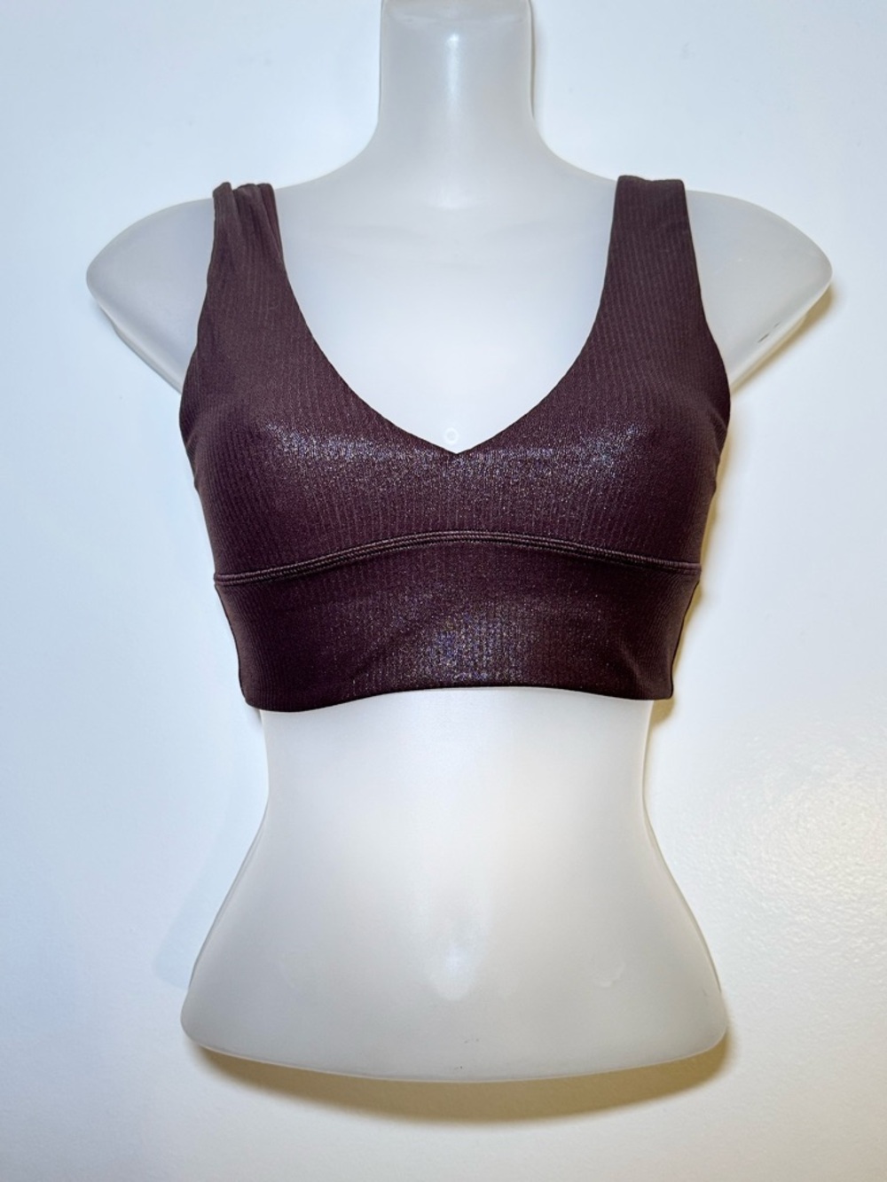 Lululemon Sparkle Ribbed V-Neck Sport Bra in Brown size 4